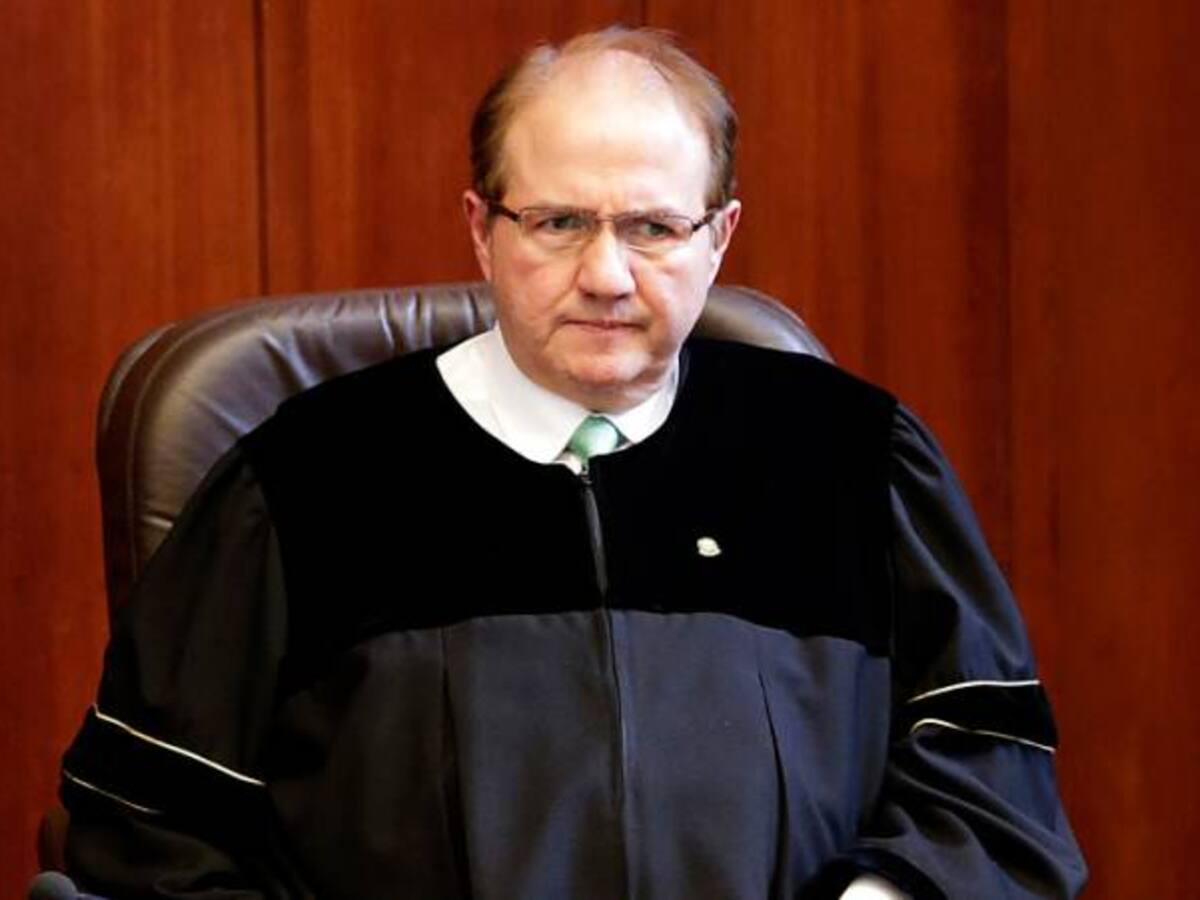 Ex magistrado Bustos denunció al fiscal que investiga “cartel de la toga”