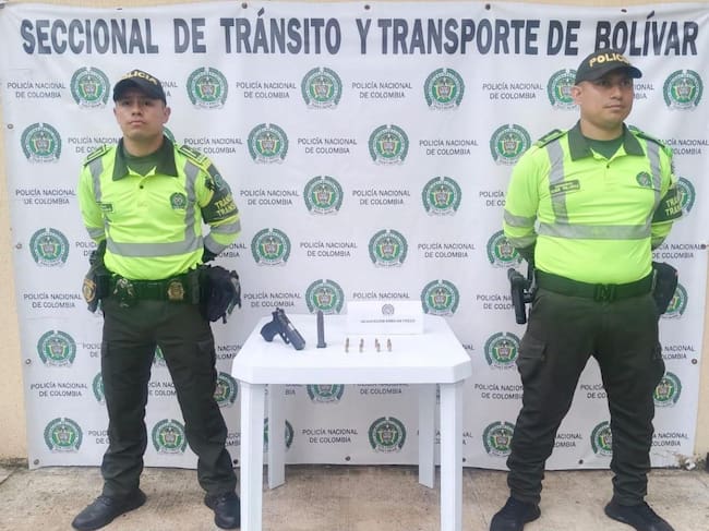Arma incautada. // Policía de Bolívar
