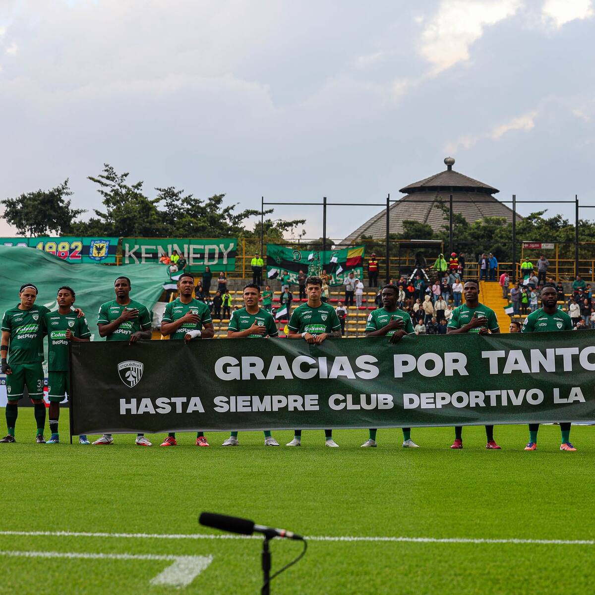 Hasta siempre, La Equidad: Escudo, uniforme y detalles del nuevo equipo, Internacional de Bogotá