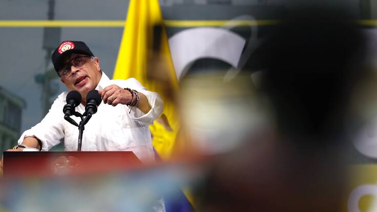 AME5305. CALI (COLOMBIA), 10/05/2024.- El presidente de Colombia Gustavo Petro habla durante la Asamblea Popular Por La Paz y La Vida este viernes, en Cali (Colombia). EFE/Ernesto Guzmán