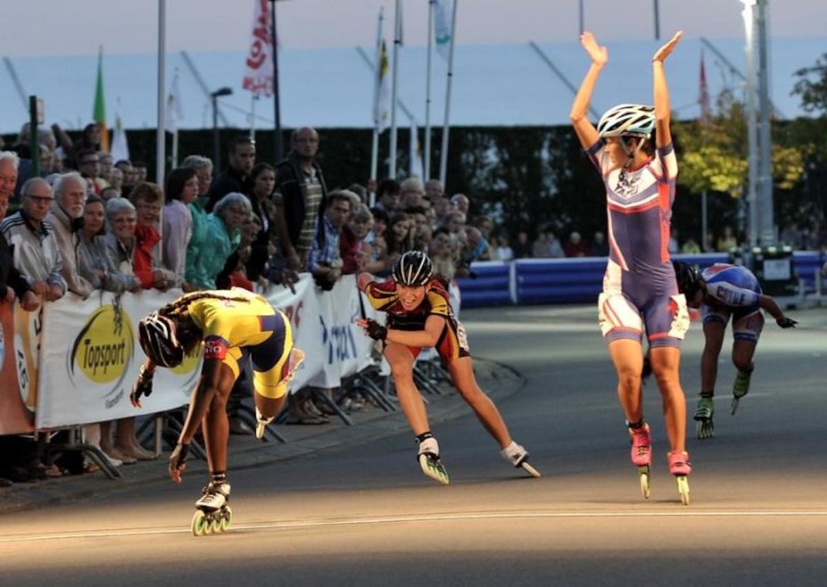 Luz Karime Grazo, Helen Montoya y Johana Viveros medalla de oro en la prueba de los 5000 metros Relevos Juvenil Damas.
