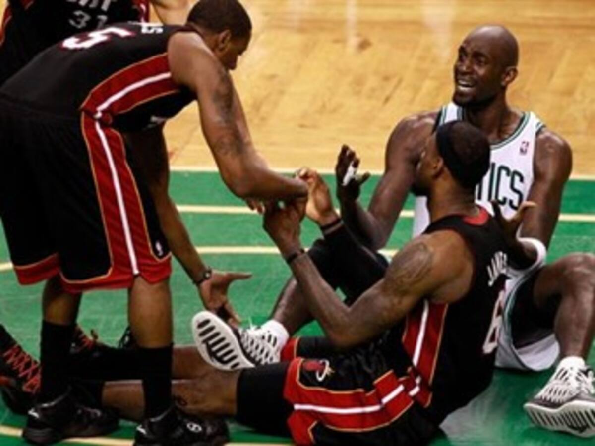 NBA multará a los jugadores 'teatreros' que finjan faltas