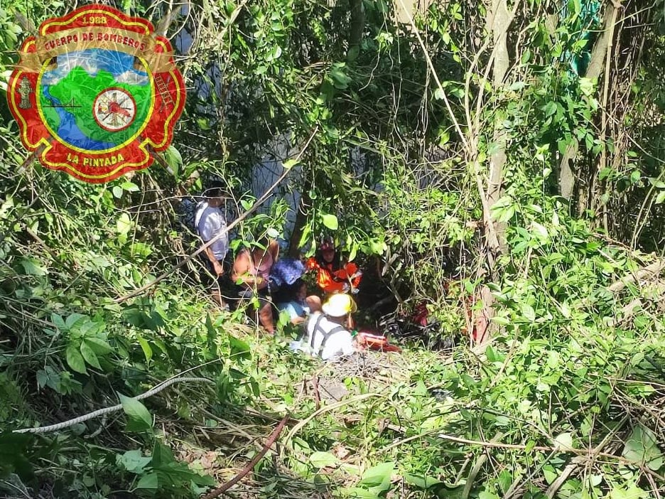 Accidente de transito en La Pintada-foto bomberos