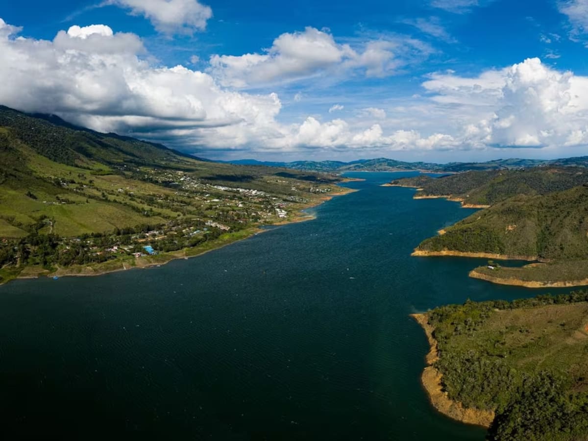 Ubicación de los 23 embalses de Colombia: Uno es el 2 más grande de América