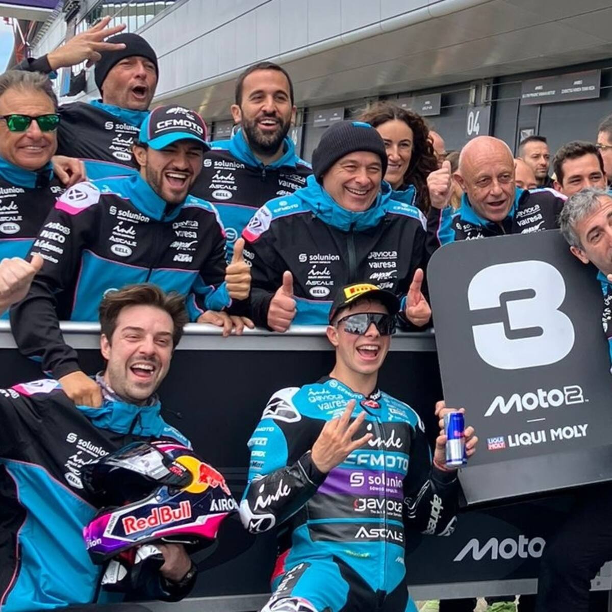 David Alonso logra su primer podio de Moto2 en el Gran Premio de Inglaterra