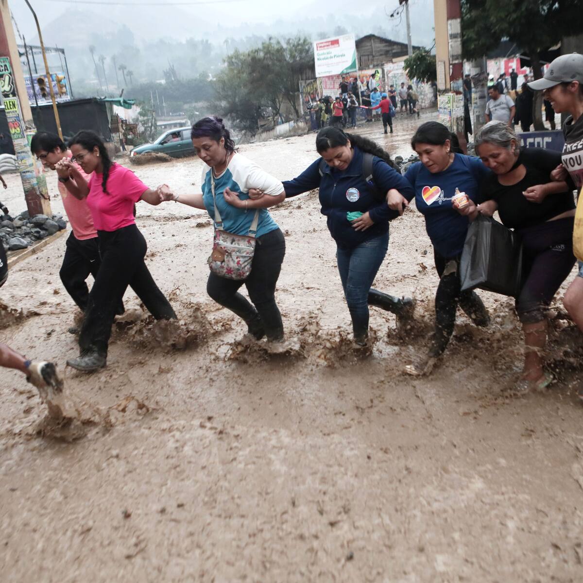 Perú declara emergencia en casi medio país por fenómeno de El Niño