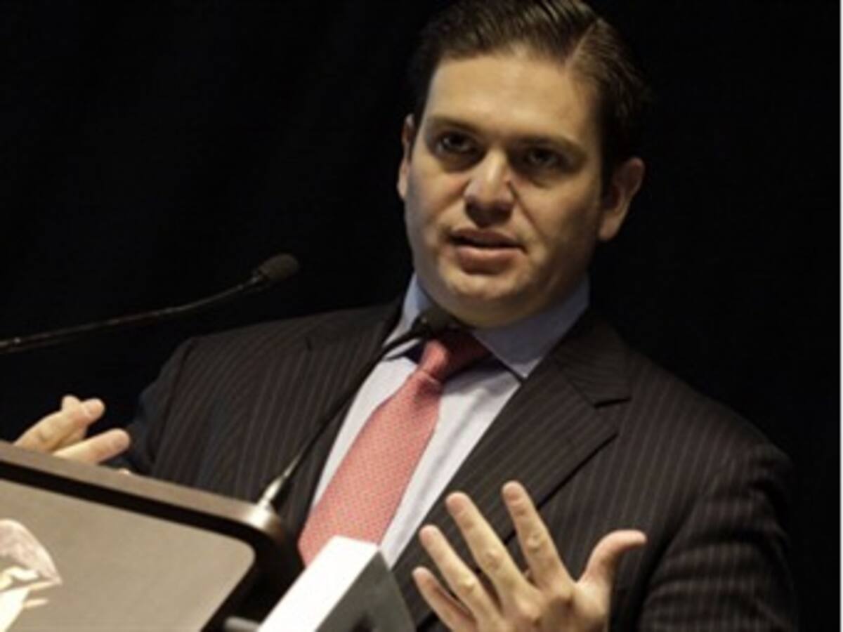 Mindefensa califica de cobardes a guerrilleros del ELN por atentado