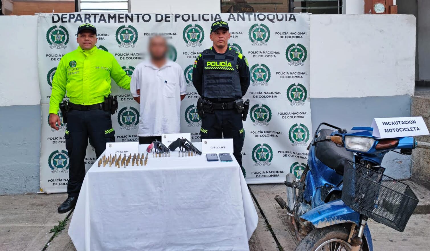 Alias 'Maicol', coordinador de sicarios fue capturado en el Suroeste antioqueño. Foto: Policía Antioquia.