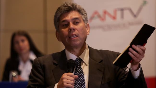 Daniel Coronell habla sobre las acusaciones de Álvaro Uribe sobre su relación con la mafia. Foto: Colprensa