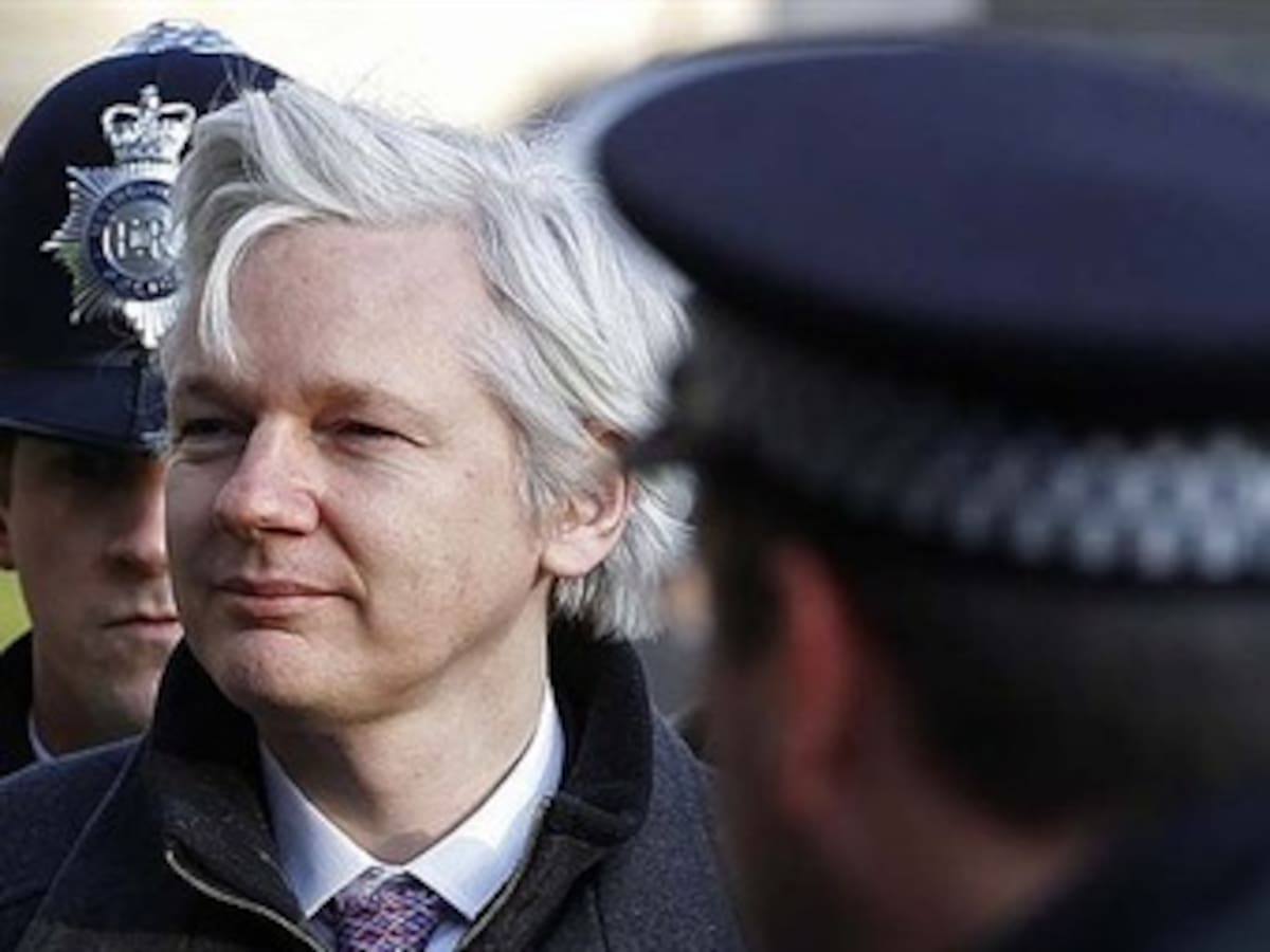 EEUU no reconoce el "asilo diplomático" que Ecuador otorgó a Julian Assange