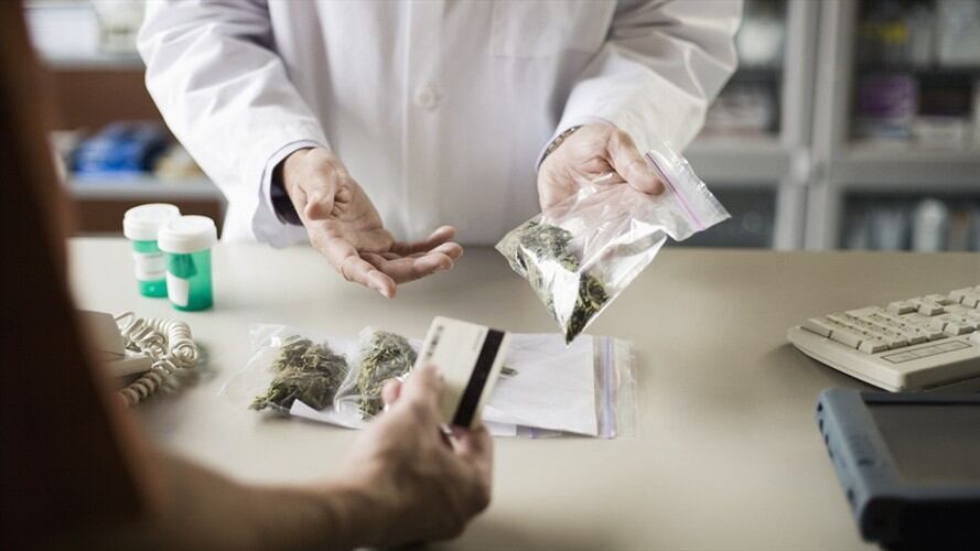 Mauricio Lizcano habría cancelado feria de marihuana medicinal en el Congreso. Foto: Getty Images