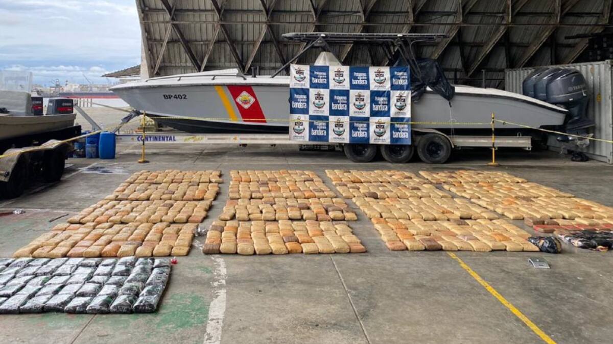 Incautan más de una tonelada de cocaína y marihuana en el Pacífico