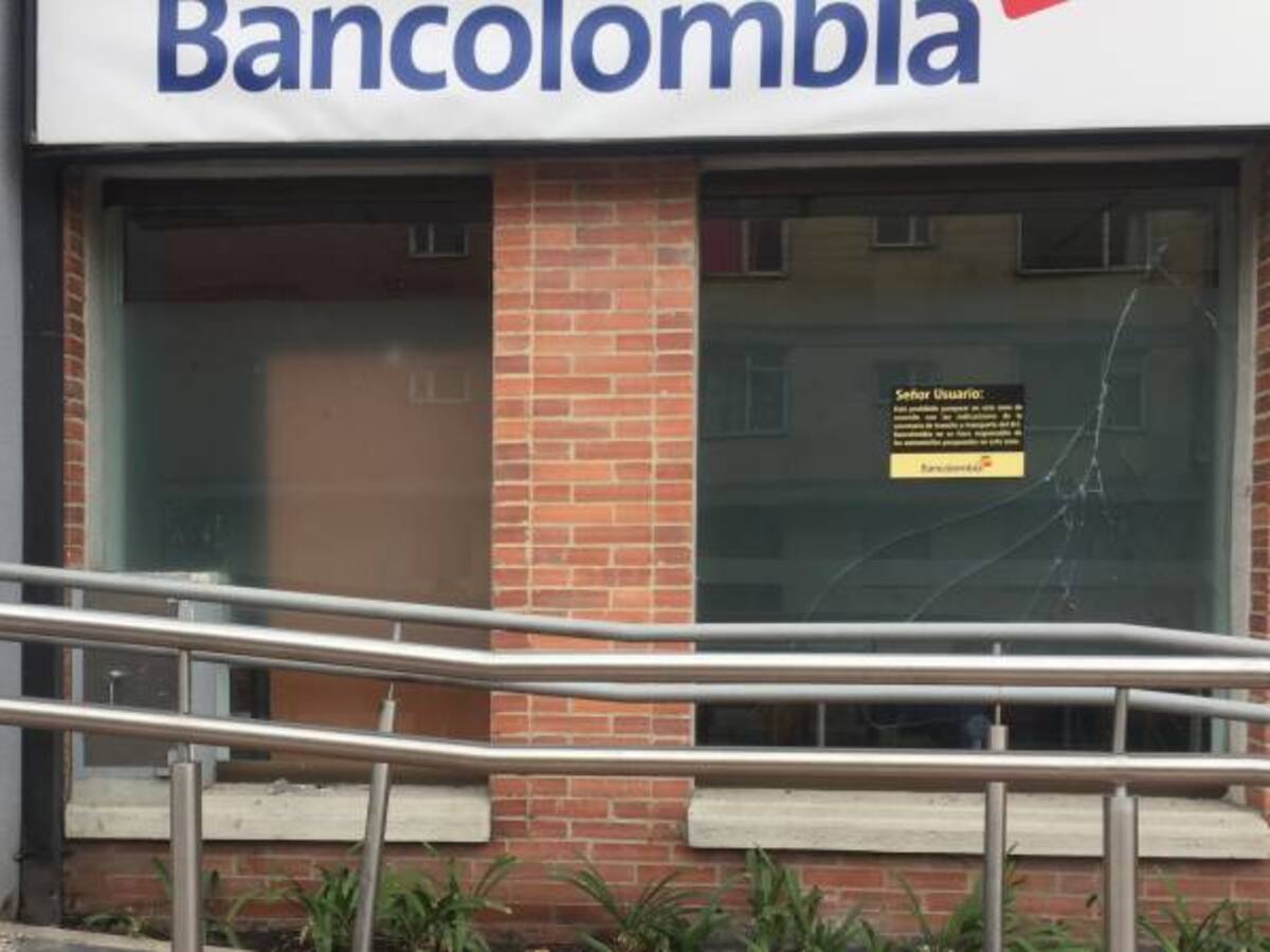 De manera controlada Policía detona dos explosivos en Bogotá