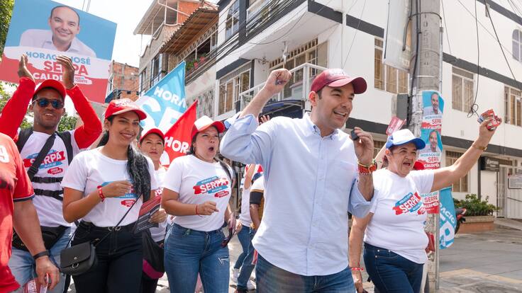 Crónica: Caminando con Horacio José Serpa por la comuna 12