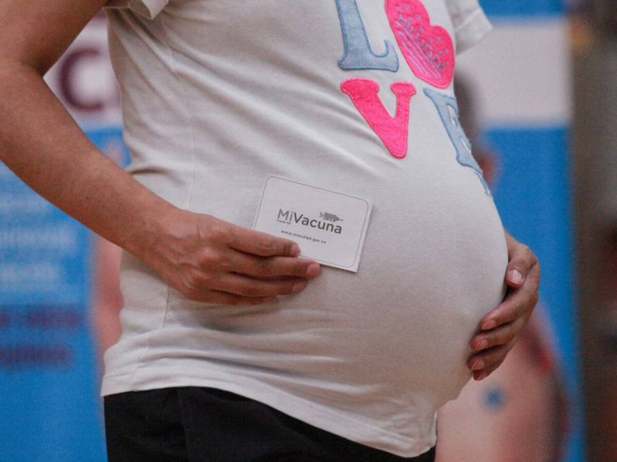 Más de 1.300 mujeres gestantes se han vacunado en Cartagena