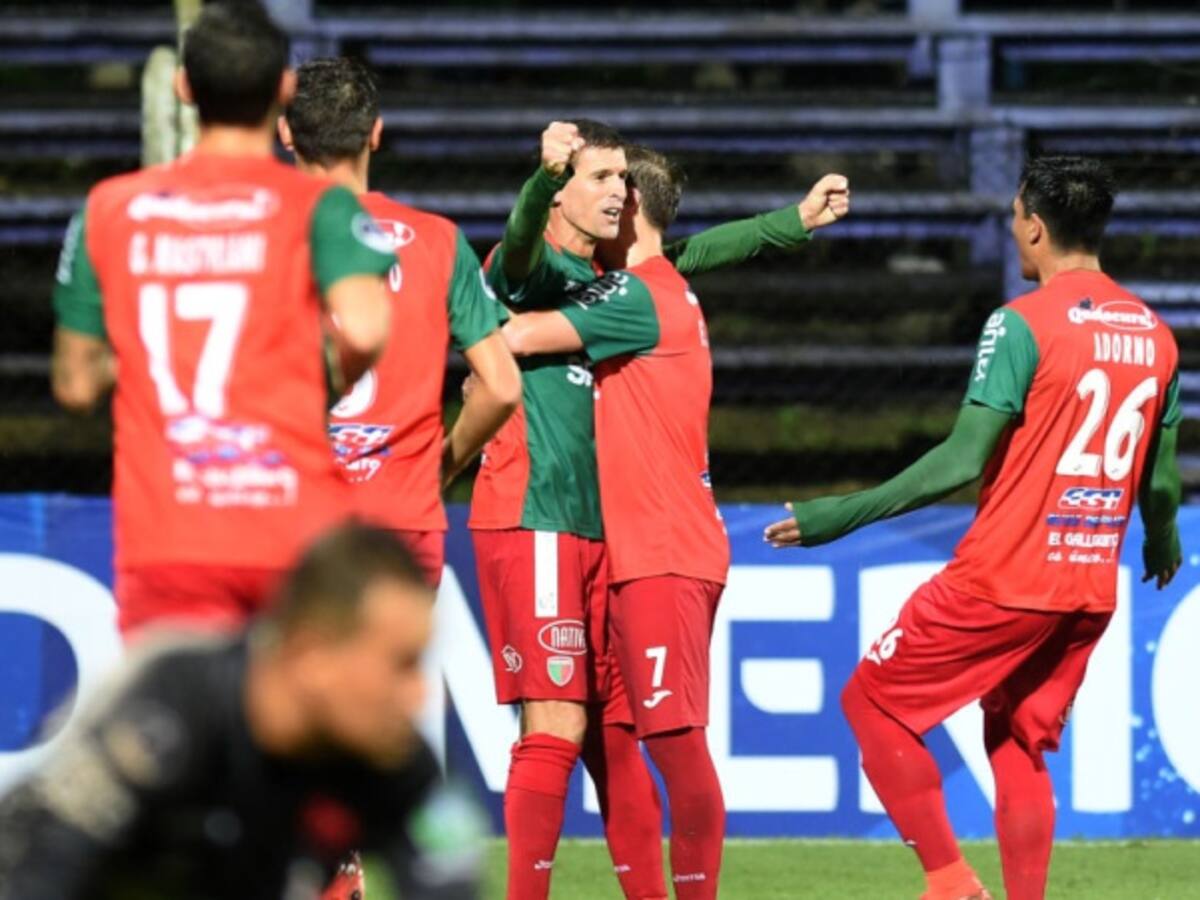 Jaguares cayó goleado en Uruguay y se despidió de la Copa Sudamericana