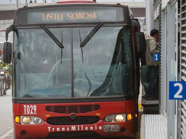 Exigen celeridad en cambio de buses de Transmilenio