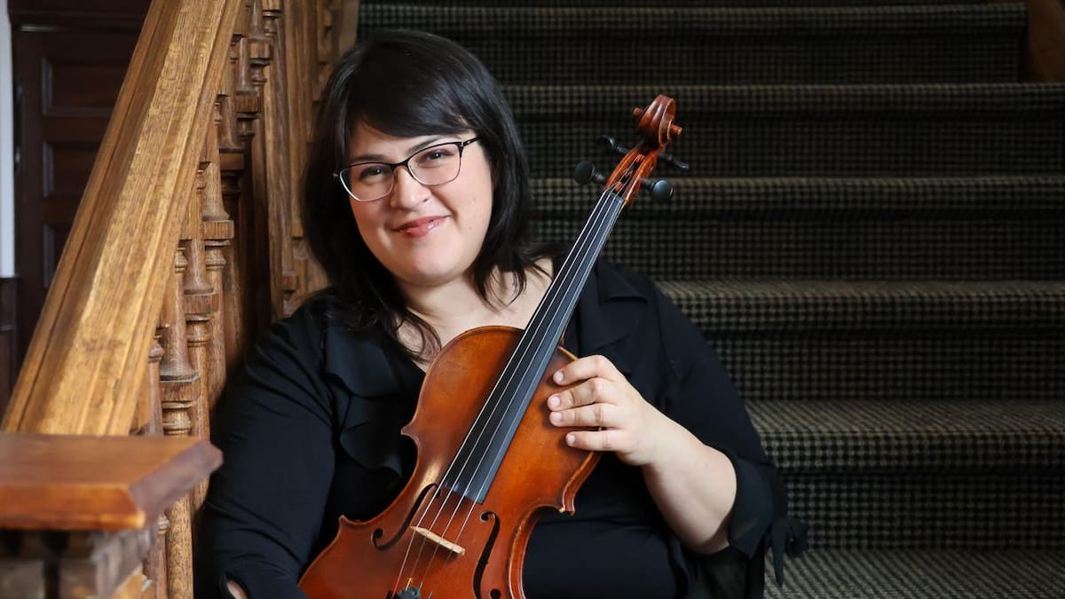 Saraí Aboites: la viola de una mujer que se abre paso en un mundo de hombres