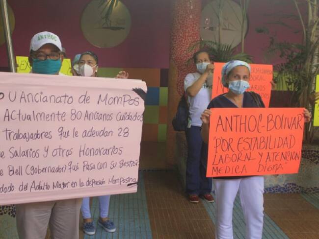 Anthoc Bolívar realiza plantón exigiendo garantías para personal sanitario