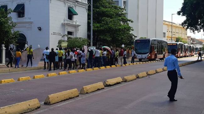 Esa dependencia aclaró que da trámite a una petición relacionada con algunas personas que no aparecen en el censo de damnificados