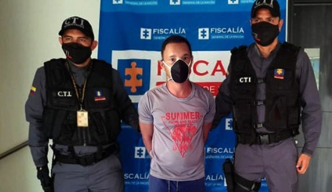 Por error en una fotografía, Fiscalía no se salvó de los memes