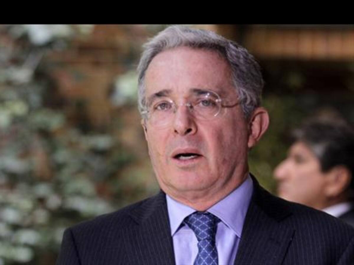 Uribe presentará mañana pruebas de fraude electoral ante la Procuraduría