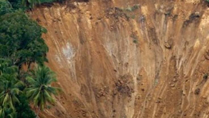 96 muertos y 34 desaparecidos deja ola invernal en Colombia