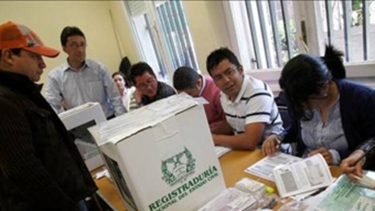 Los colombianos votan en España en las elecciones legislativas