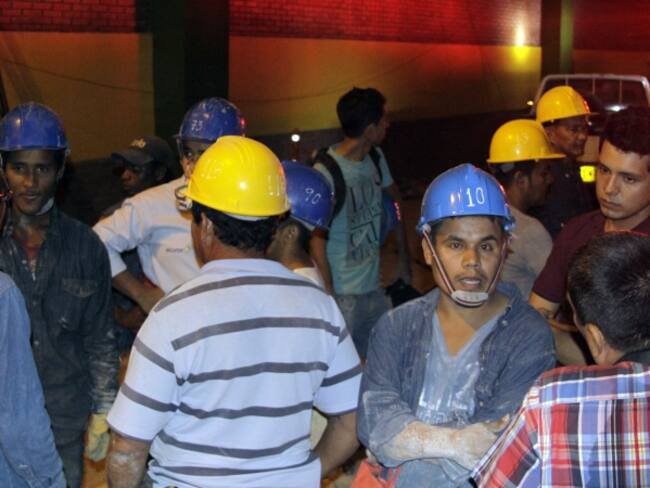 Cuatro muertos por desplome de gradería del estadio de Neiva