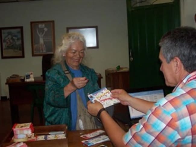 Ana Leonilda Rojas: Una &#039;paisa&#039; que a sus 82 años no se pierde el Caracol de Pista