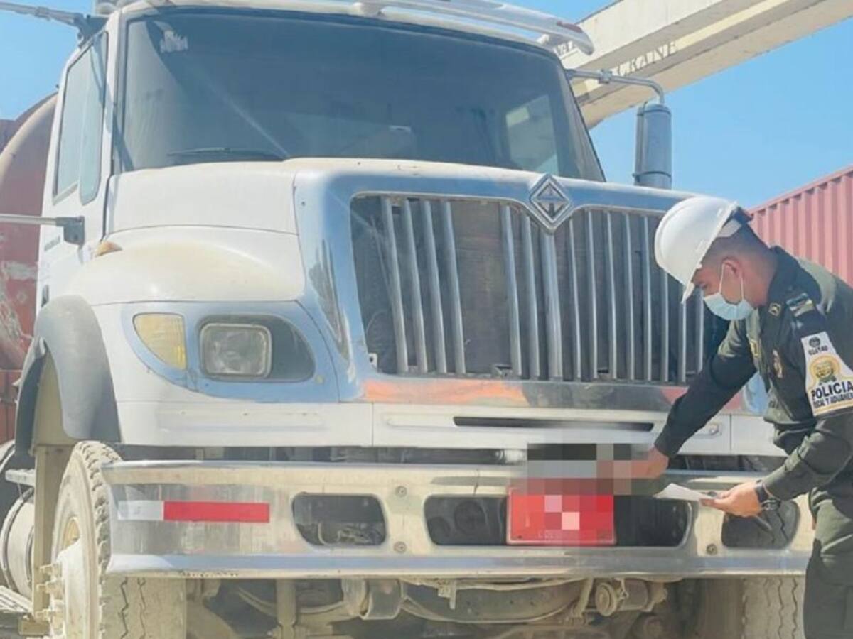 Policía aprehendió vehículo cisterna de contrabando en Cartagena