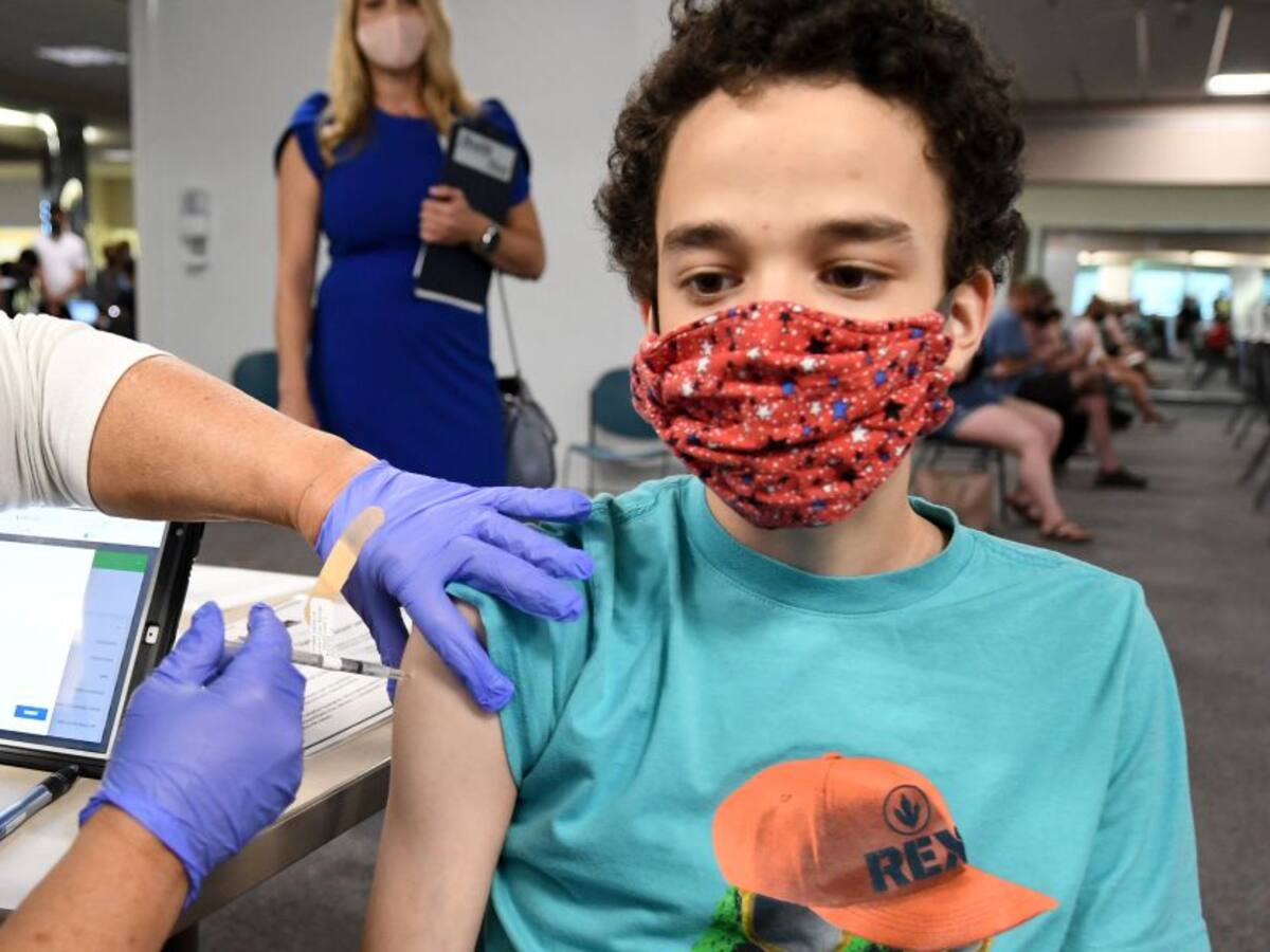 Moderna dice que su vacuna anticovid es altamente efectiva en adolescentes