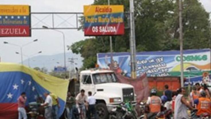 Amanecen cerradas las fronteras entre Colombia y Venezuela por elecciones