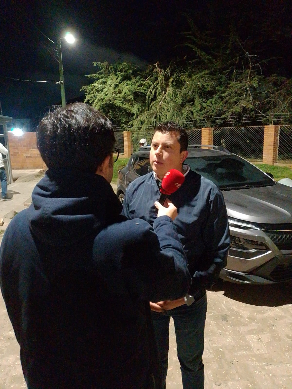 Comunidad de Prados de Alcalá realiza velatón y exige claridad tras atentado fallido
