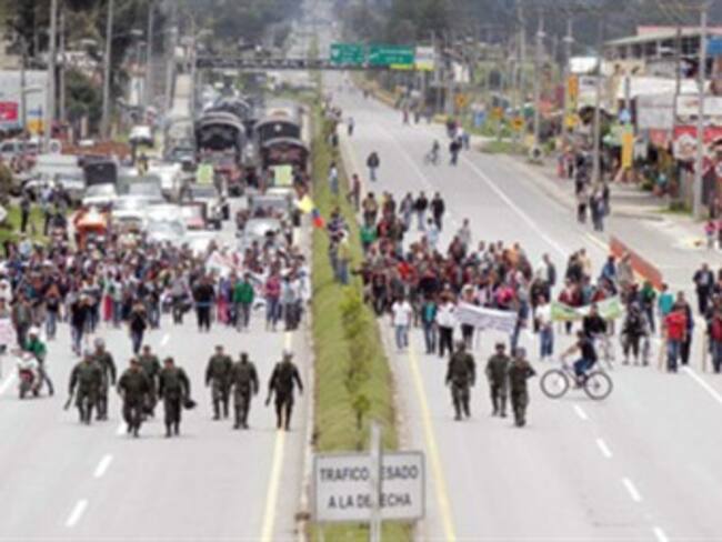 Campesinos de todo el país preparan toma a Bogotá