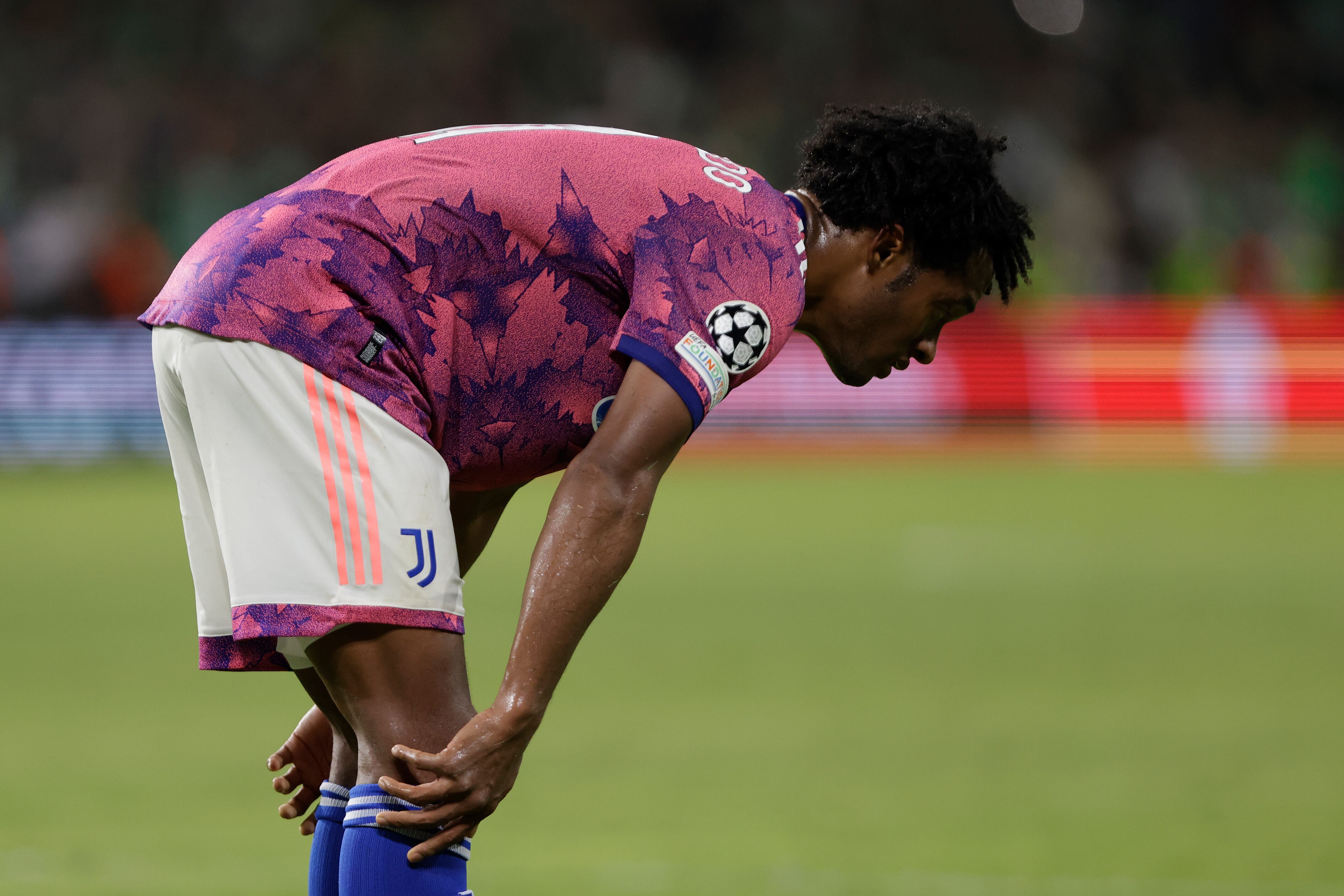 HAIFA, ISRAEL - OCTOBER 11: Juan Cuadrado of Juventus disappointed  during the UEFA Champions League  match between Maccabi Haifa v Juventus at the Sammy Oferstadium on October 11, 2022 in Haifa Israel (Photo by Nir Keidar/Soccrates/Getty Images)