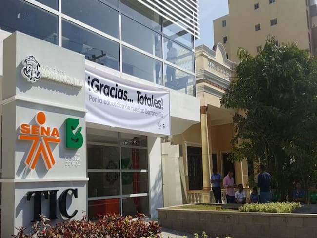 Char se despide abriendo la doceava sede del Sena en Barranquilla