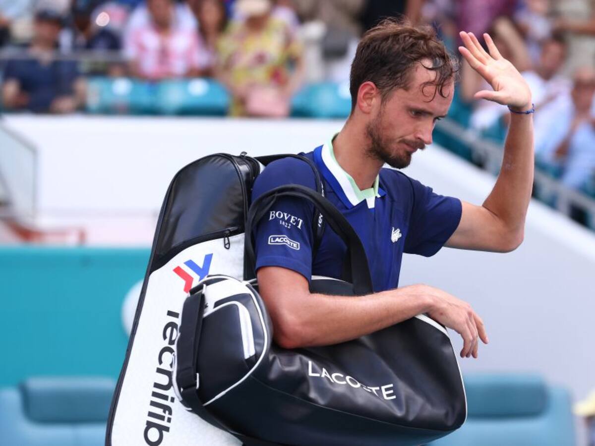 Daniil Medvedev compromete Roland Garros por curarse de una lesión
