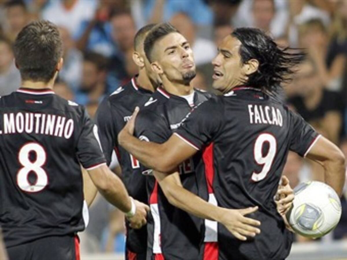 James y Falcao llevaron a Mónaco a la clasificación en Copa de Francia