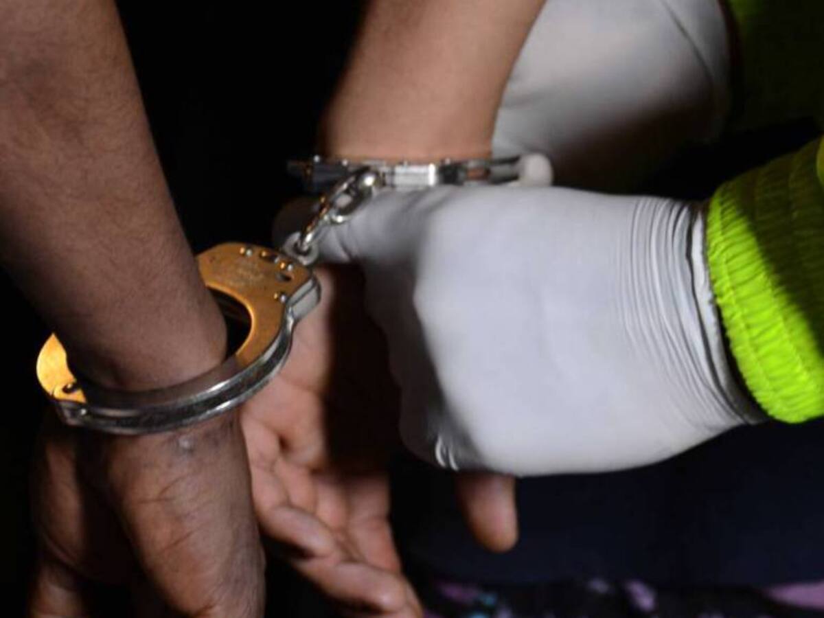 Aseguran a asesina de su pareja, crimen grabado en cámaras de seguridad