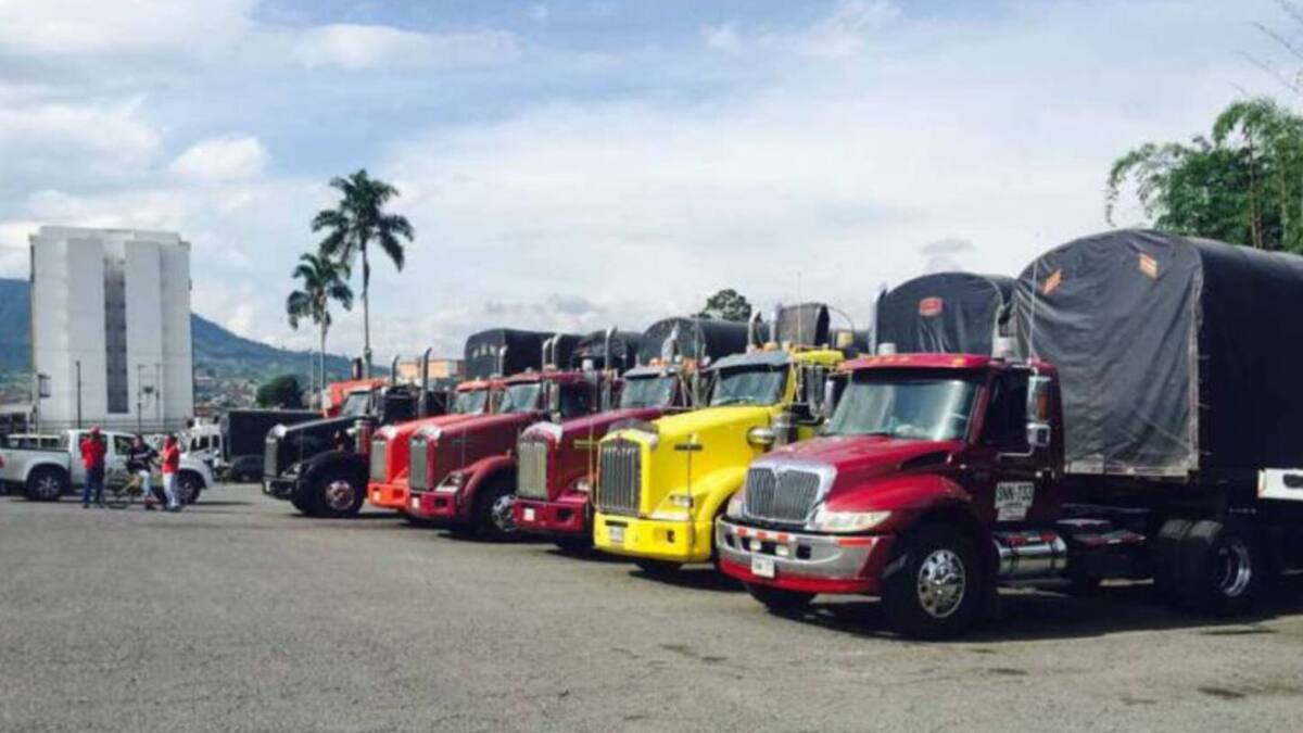 Paro armado: Camioneros retoman sus rutas en Risaralda