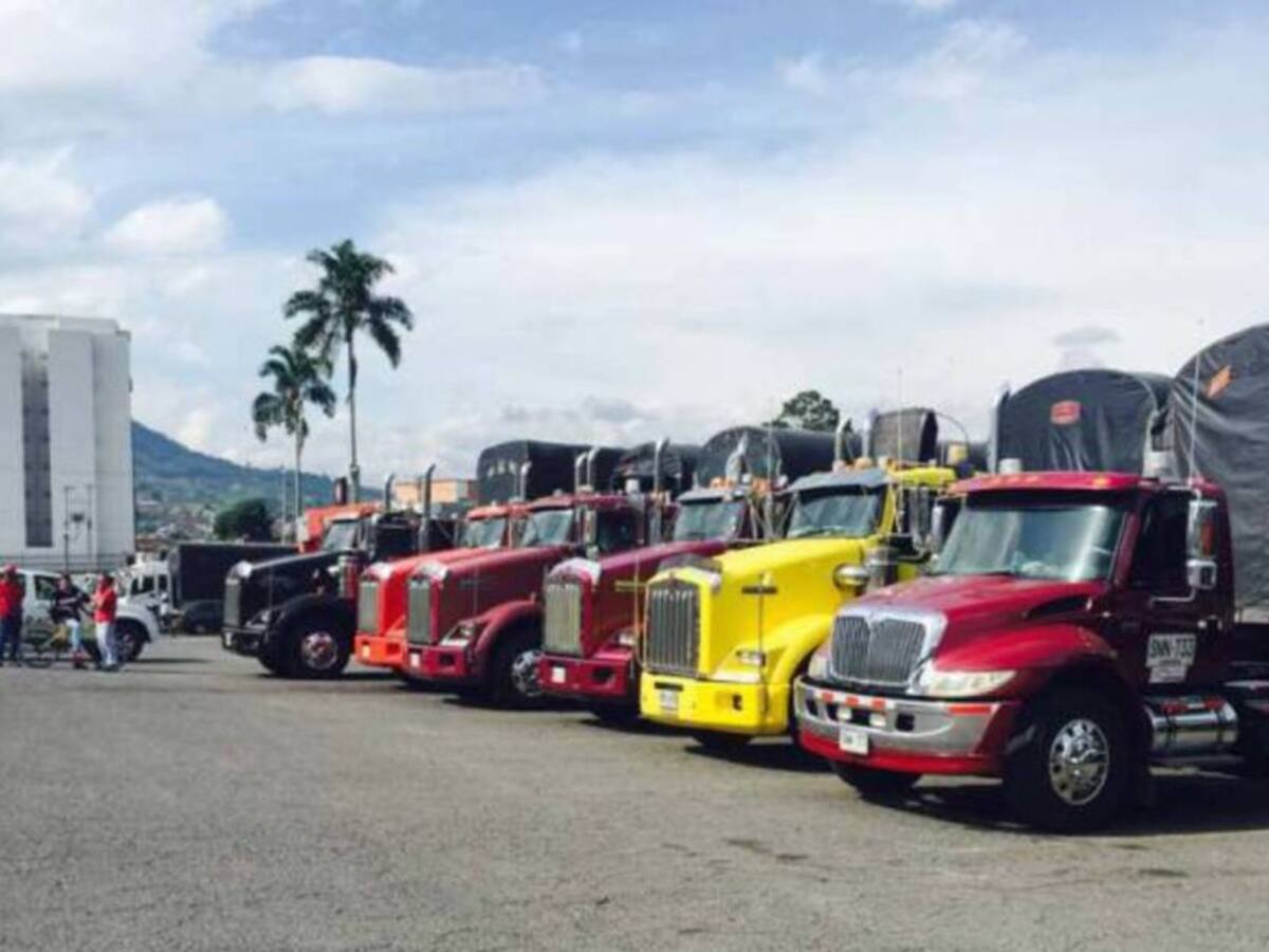 Paro armado: Camioneros retoman sus rutas en Risaralda