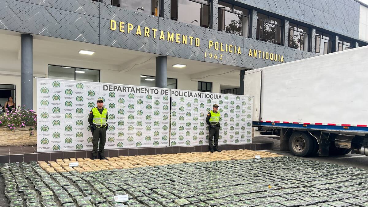 En Caldas incautaron 1.2 toneladas de marihuana transportada en un camión