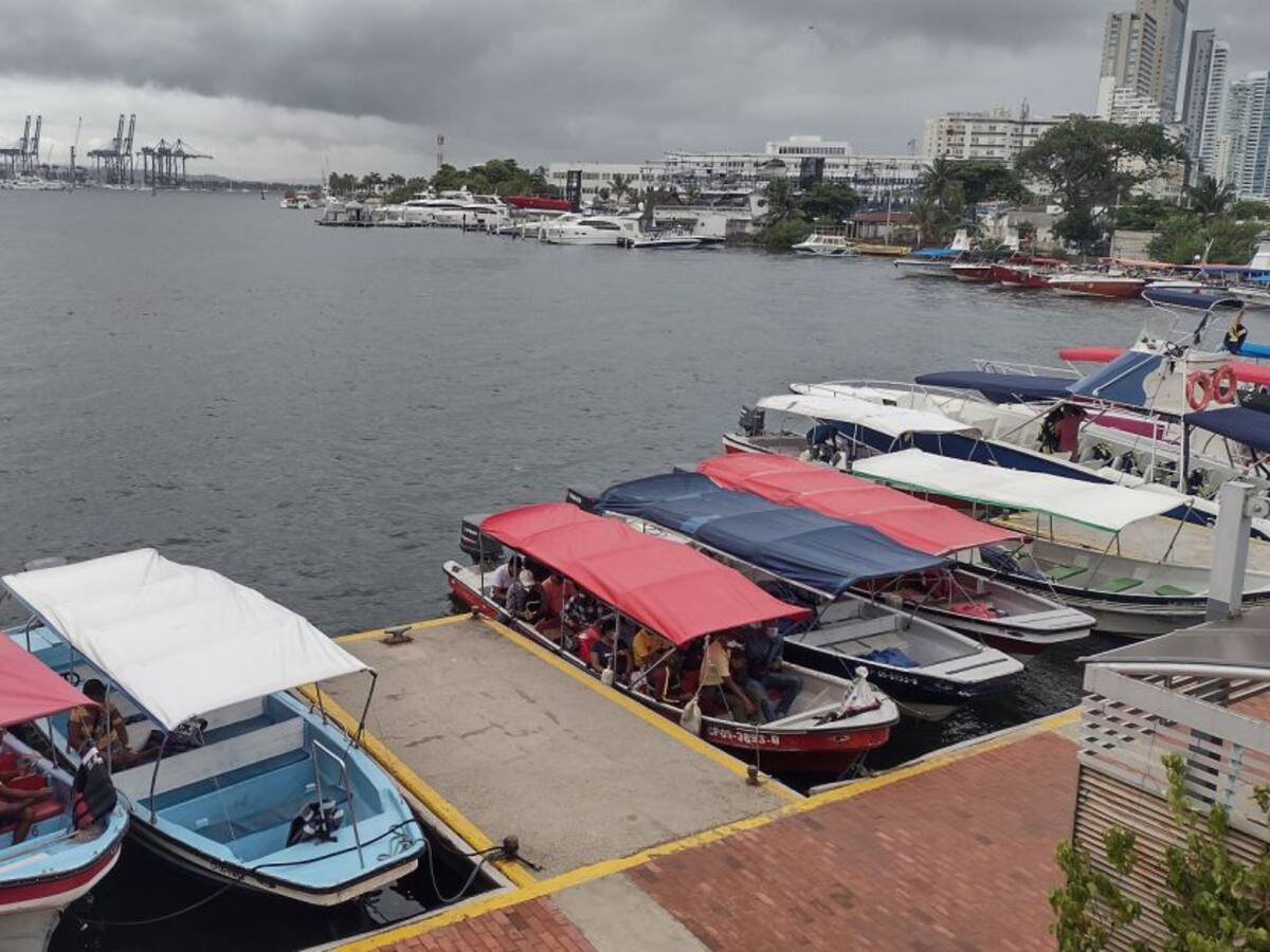 Bandera amarilla para embarcaciones en Cartagena por fuertes vientos
