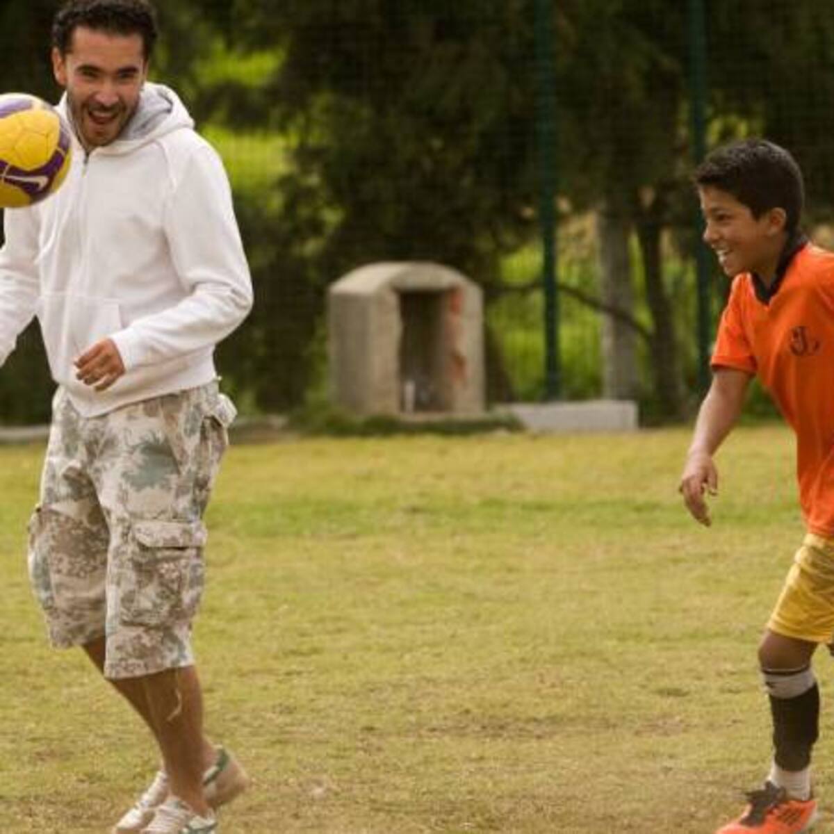 Así le ha hecho goles a la vida el periodista Andrés Wiesner
