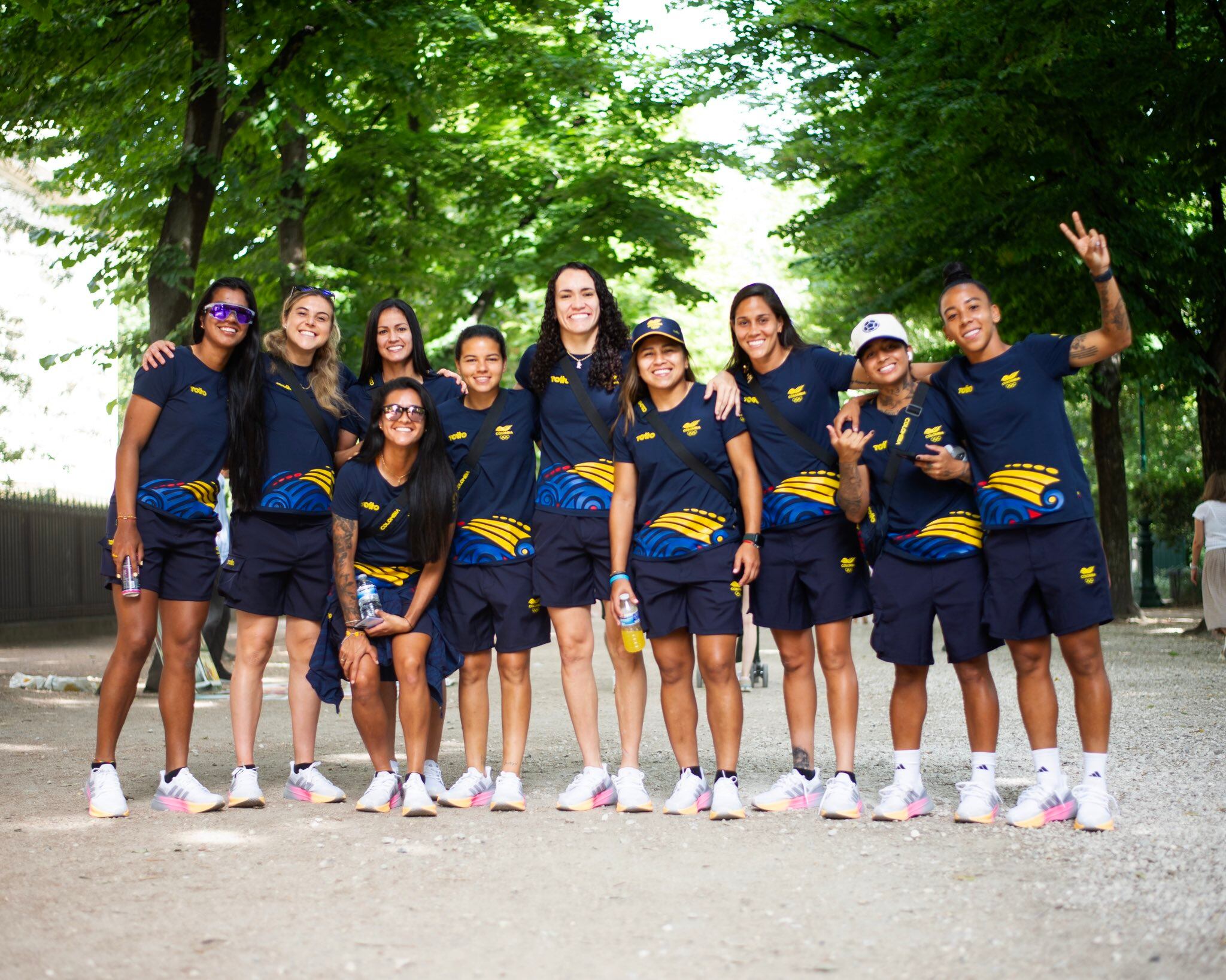 Selección Colombia femenina en París  / FCF.