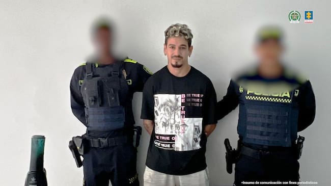 Uno de los procesados es el ciudadano polaco Krzysztof Pawel Osinski, capturado el pasado 16 de abril en el aeropuerto Rafael Núñez de Cartagena, desde donde saldría con destino a Dubai (Emiratos Árabes Unidos).