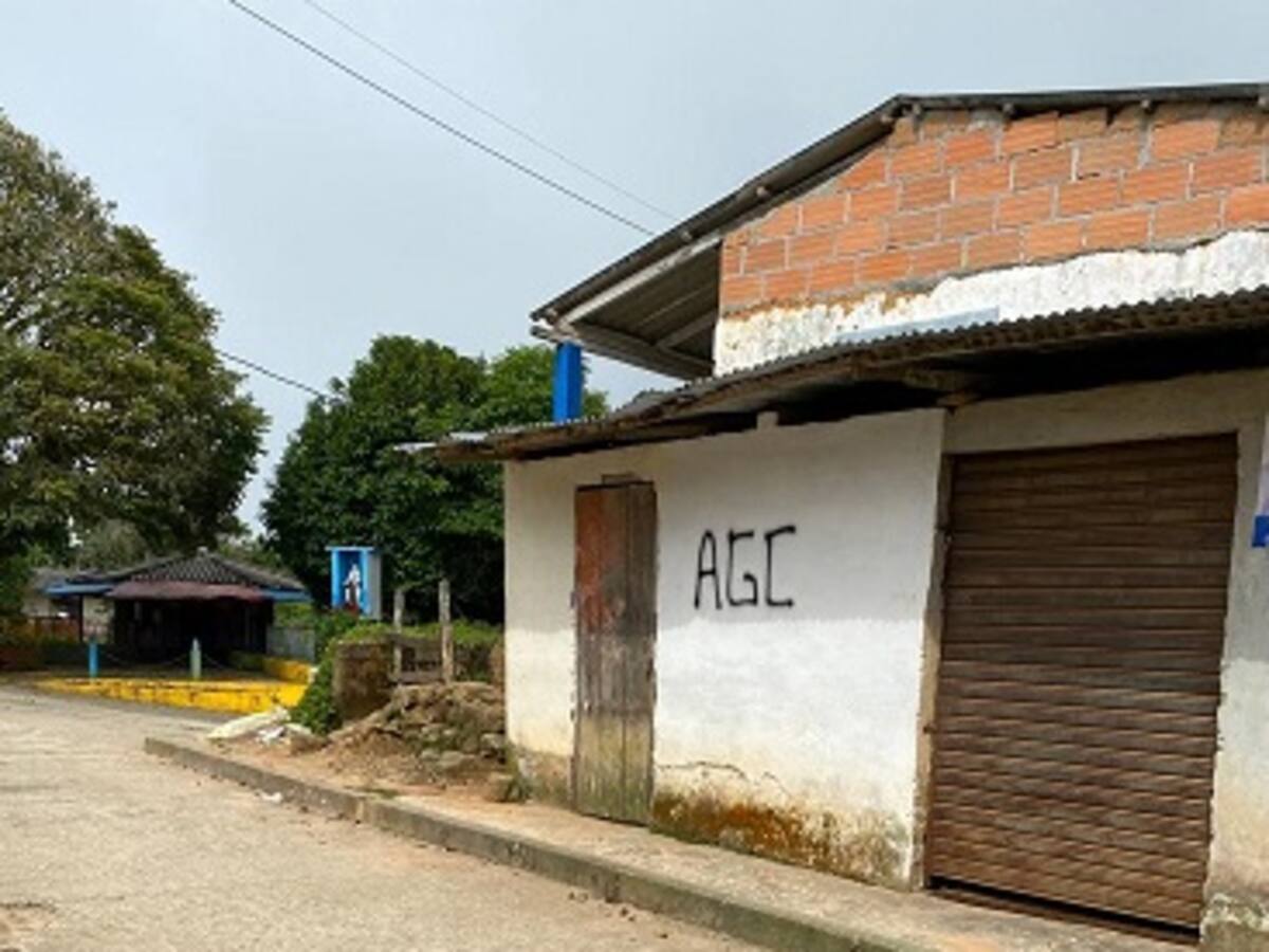 En Briceño un deportista sigue secuestrado por las AGC y se tiene 15 personas desplazadas