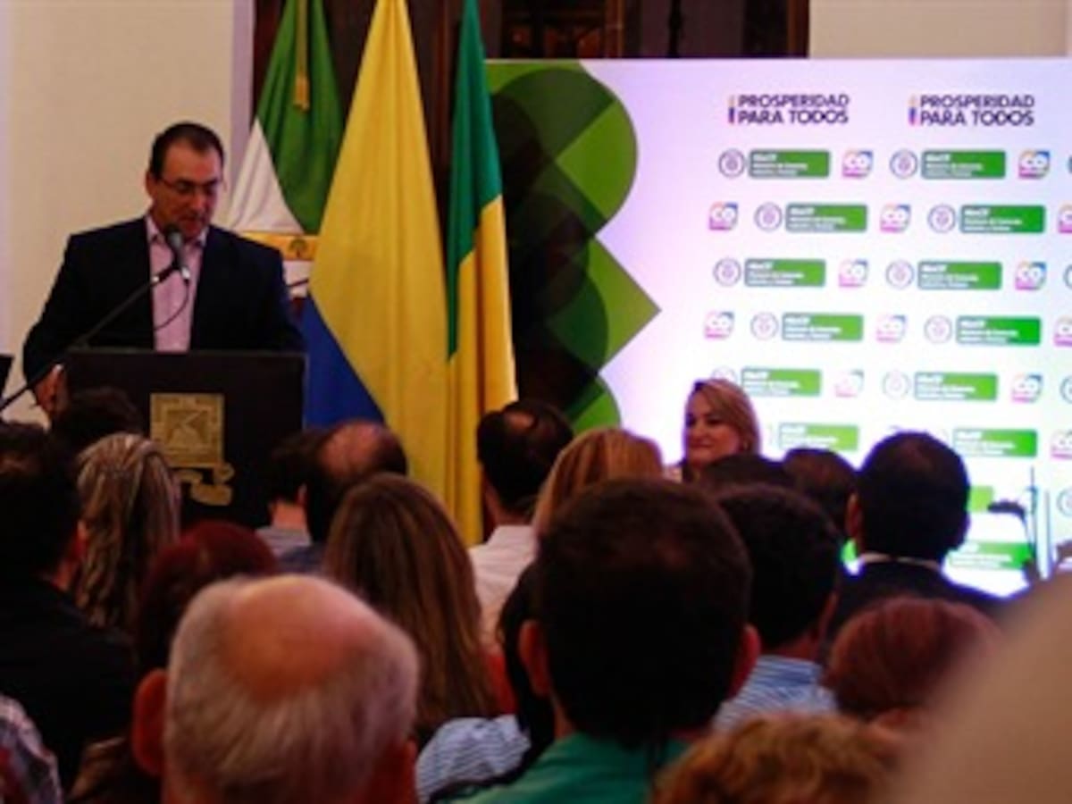 Mincomercio inauguró primer centro integrado de servicios para los empresarios