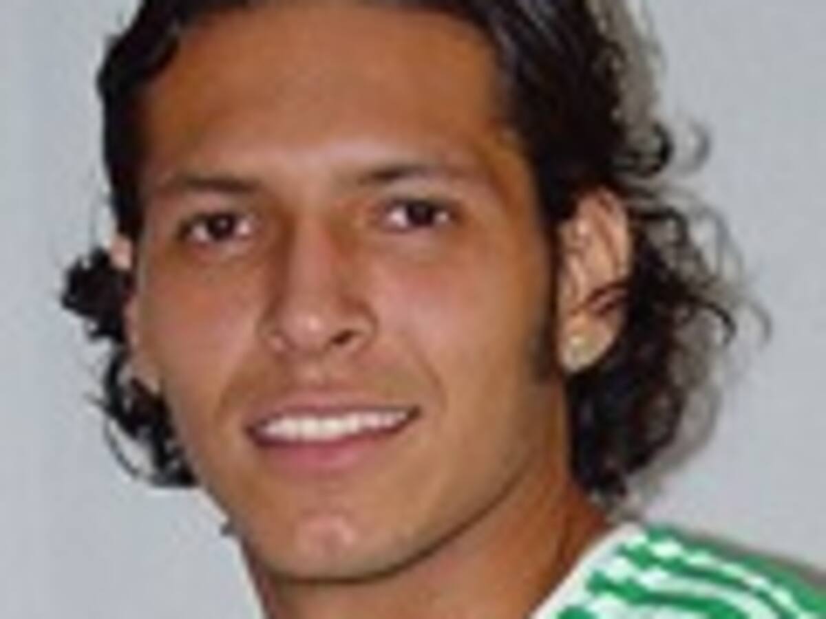Juan Guillermo Domínguez y el médico del Deportivo Cali relatan el ataque de hinchas al bus del equipo que jugó en Bogotá